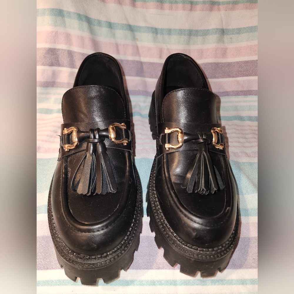 Steve Madden Black Leather Loafers with Gold Buckle